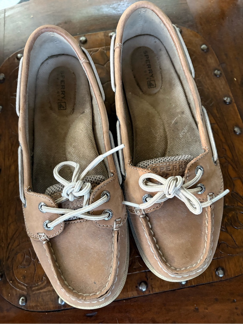 Sperry Women’s Tan Leather Moccasin Boat Shoes with White Laces